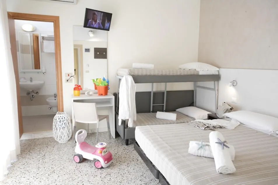 Hotel Tosi Riccione 2*,